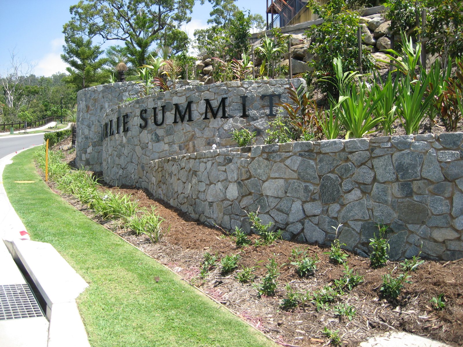 Airlie Summit, Airlie Beach, QLD — the Airlie Summit entry