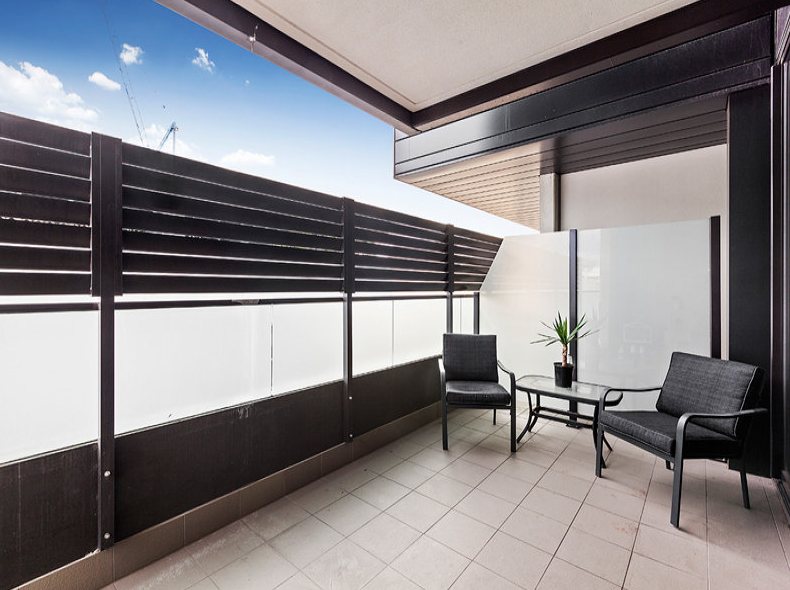Judd Townhouses, Richmond, VIC — a balcony