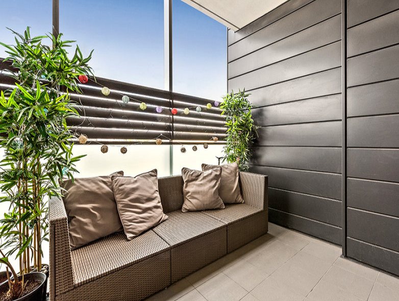Judd Townhouses, Richmond, VIC — an outdoor terrace